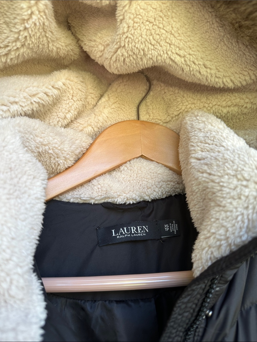 Ralph Lauren Women's Black Quilted Down Coat with Faux Fur Trim Hood - Picture 3 of 16
